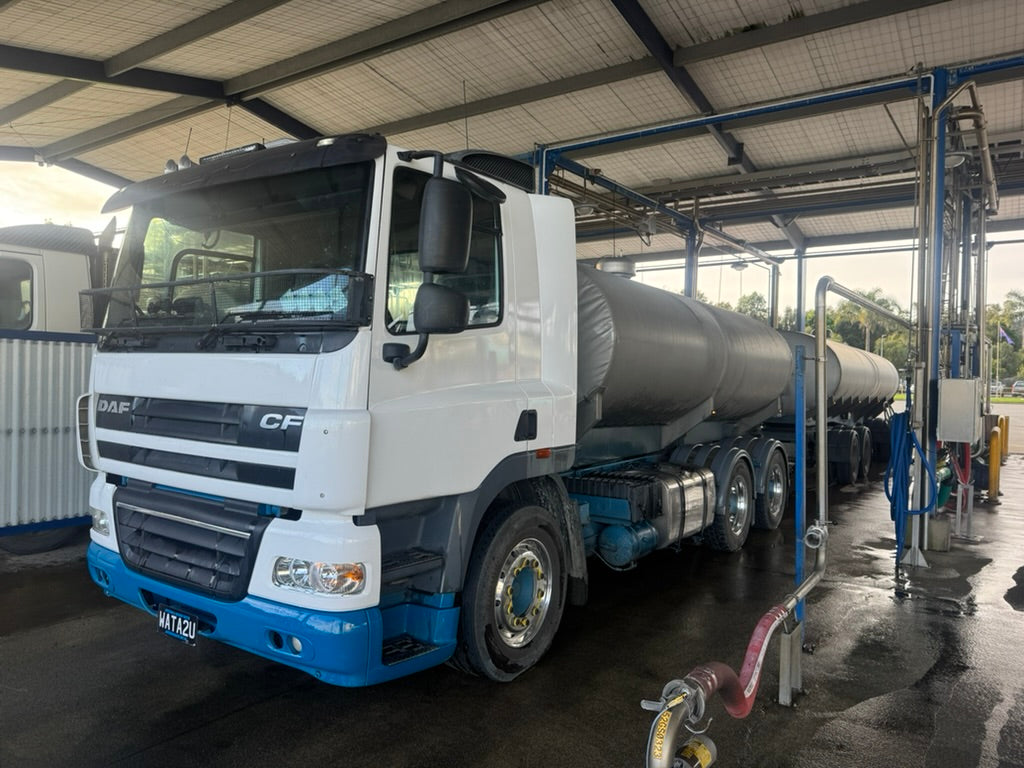 Stainless steel tanker used for commercial bulk liquid cartage